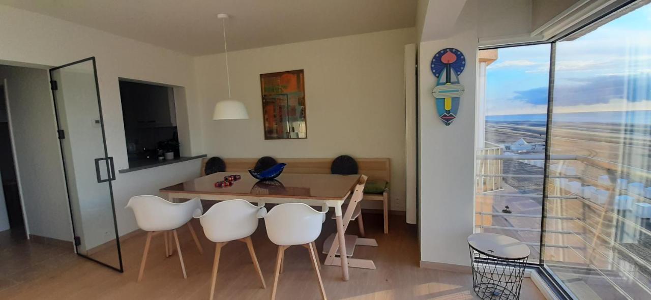 Appartment With Frontal Sea View With 3 Bedrooms Koksijde Exterior foto
